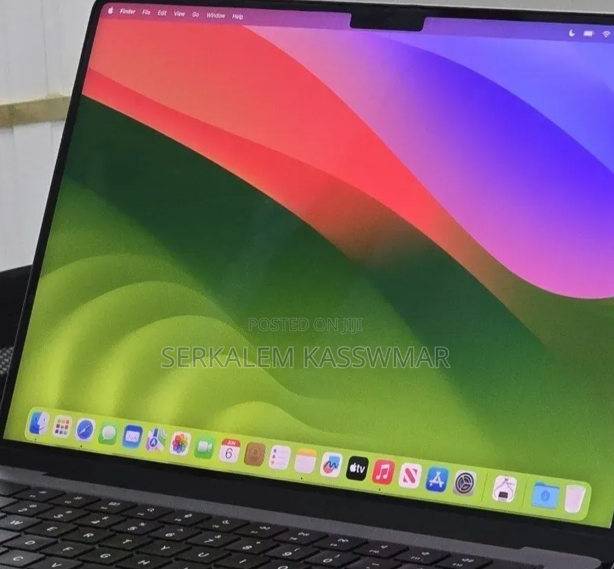 New Laptop Apple MacBook Pro 2023 M3 8GB Apple M3 SSD 512GB