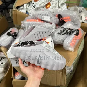 Nike Mind 00