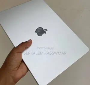 New Laptop Apple MacBook Pro 2024 M4 16GB Apple M4 SSD 512GB