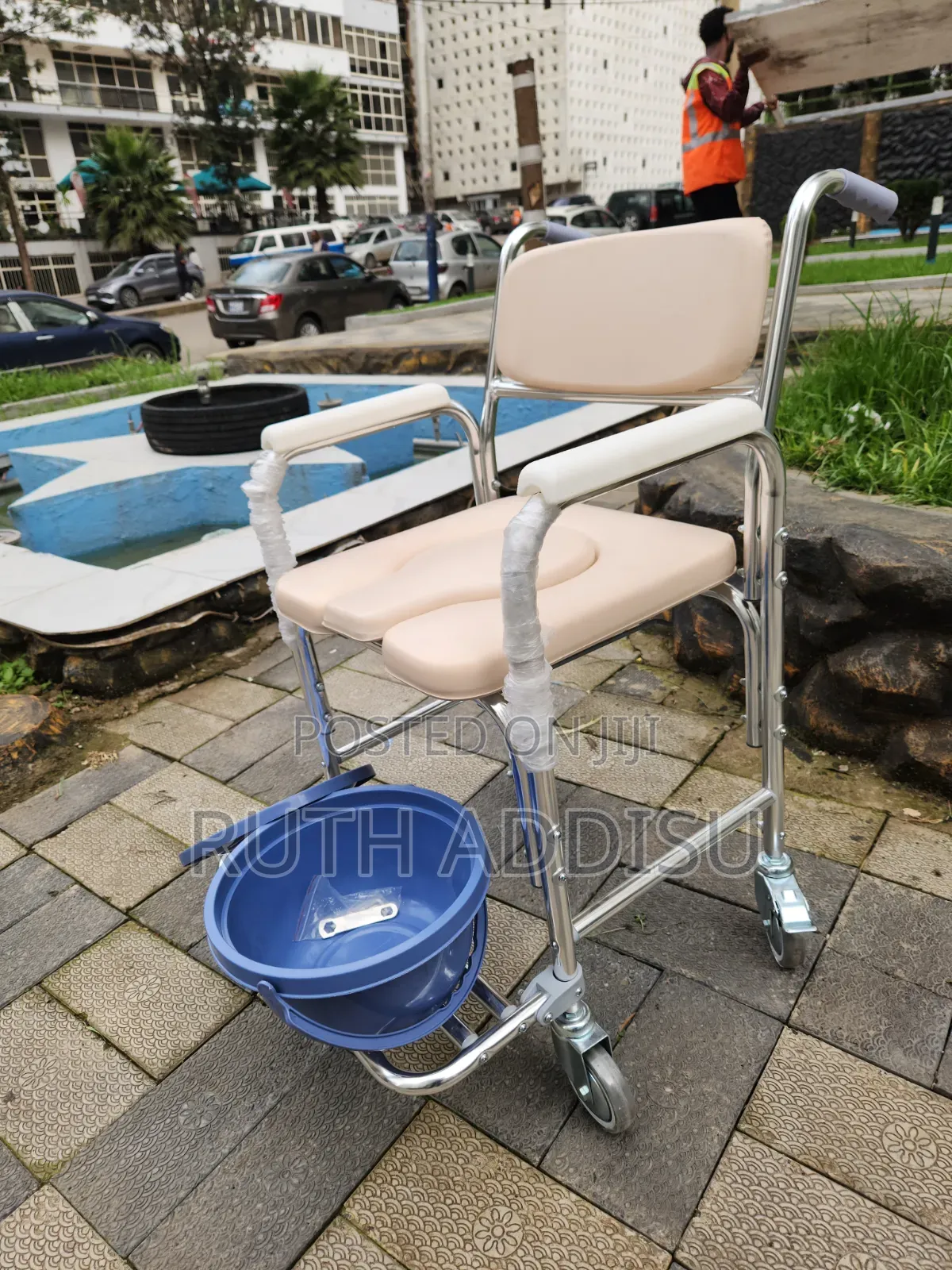Commode Wheelchair夠用toilet Wheelchair鳵你commode Wheelchair隨著wheelchair