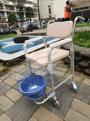 Commode Wheelchair夠用toilet Wheelchair鳵你commode Wheelchair隨著wheelchair
