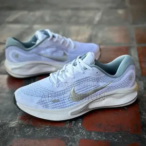 Nike Journey Run Made in Vietnam Master Quality