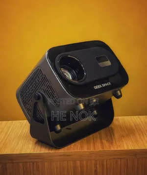 Geek Space Projector Quality, Mini Projector