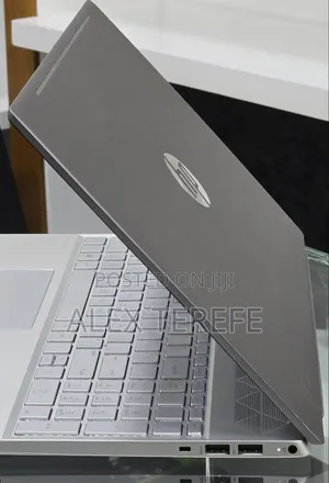 New Laptop HP Pavilion 15 16GB Intel Core i7 SSD 256GB