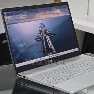 New Laptop HP Pavilion 15 16GB Intel Core i7 SSD 256GB