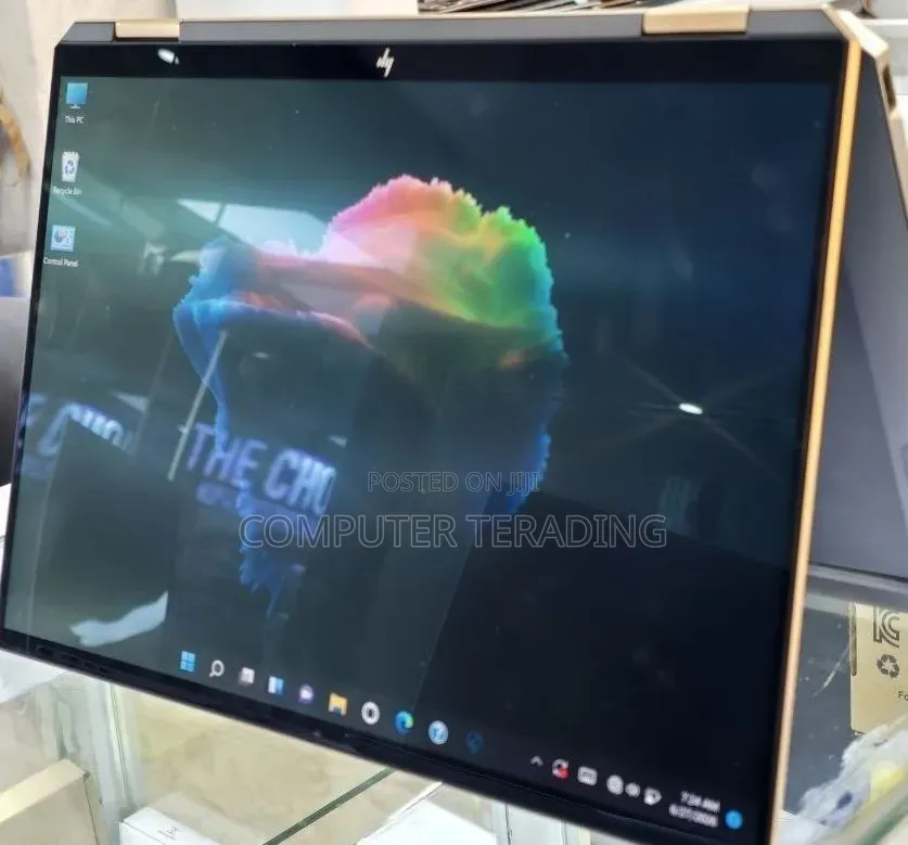 New Laptop HP Spectre X360 16GB Intel Core i7 SSD 512GB