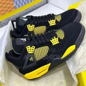Nike Air Jordan 4 Retro "Thunder"Black/Yellow
