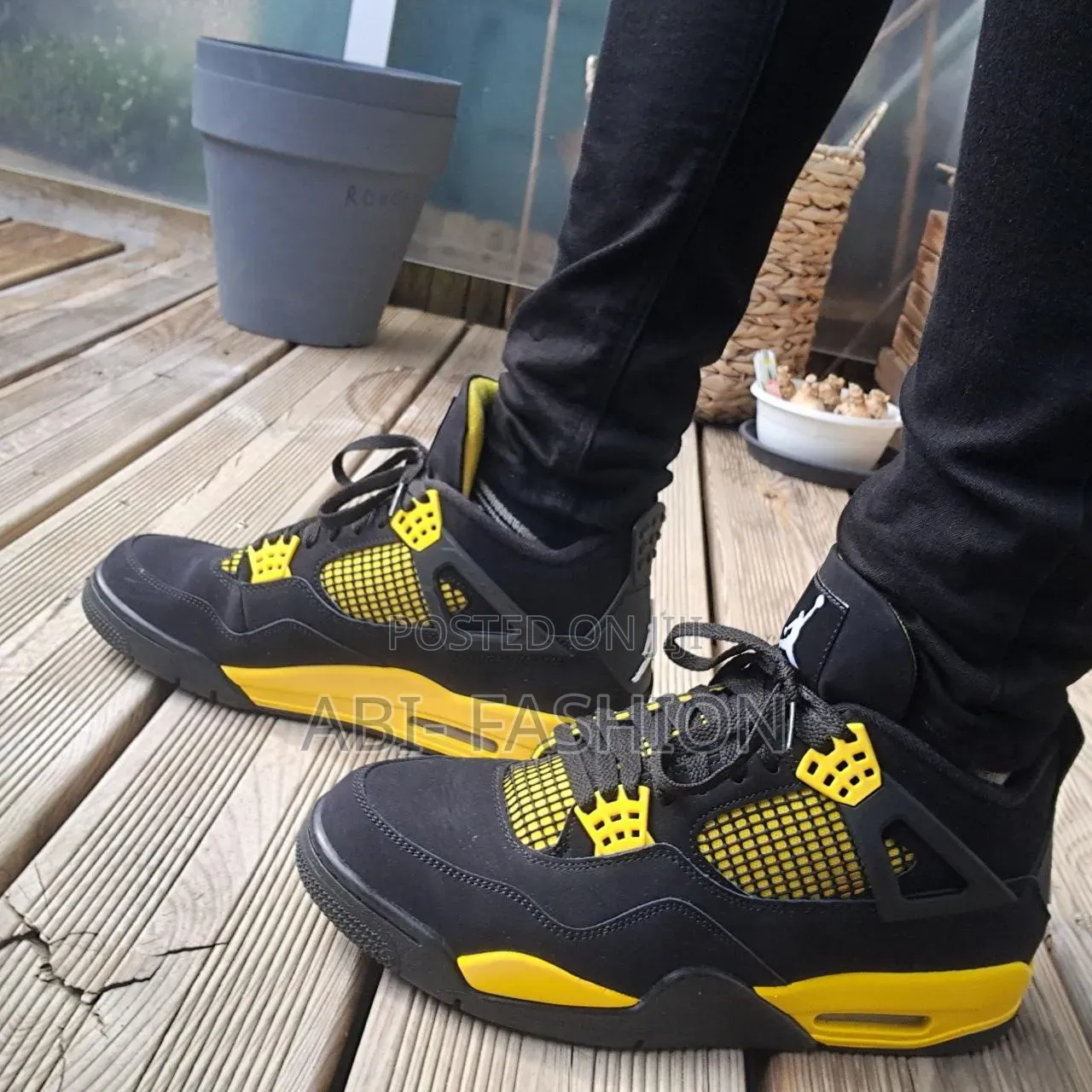 Nike Air Jordan 4 Retro "Thunder"Black/Yellow