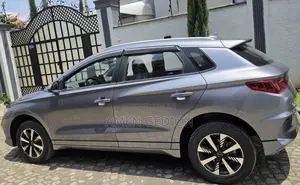 BYD E2 43 kWh 94 hp FWD 2025 Silver