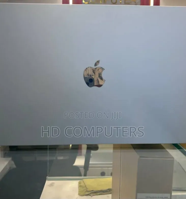 New Laptop Apple MacBook Air 2025 M4 24GB Apple M4 SSD 1T
