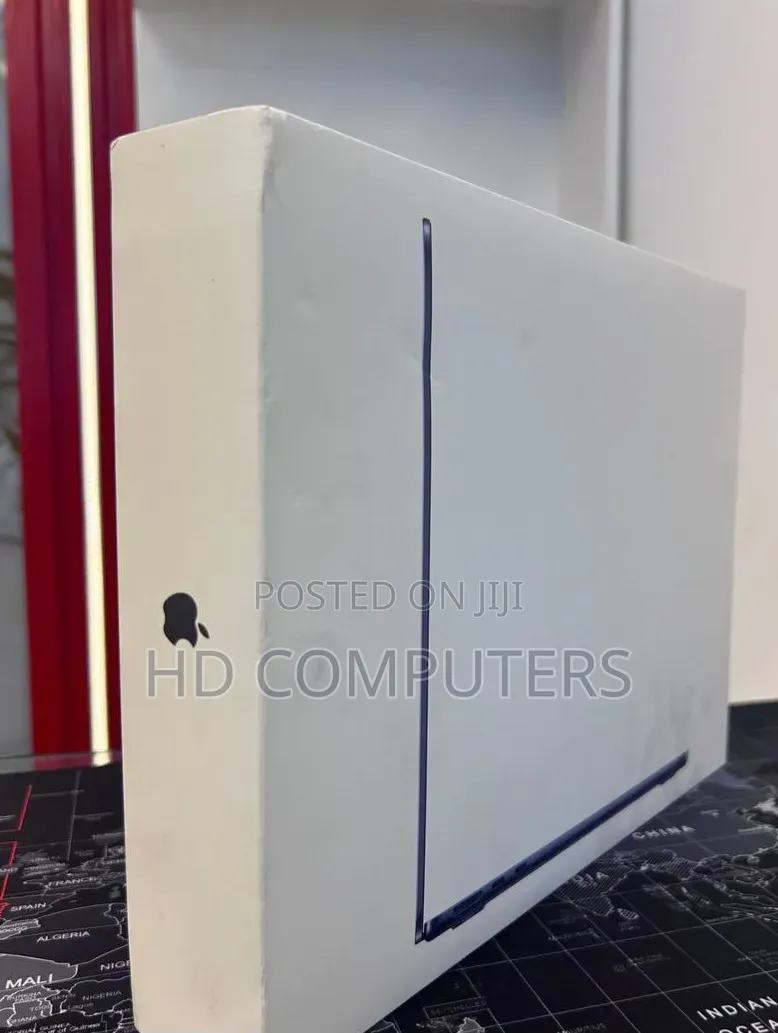 New Laptop Apple MacBook Air 2025 M4 16GB Apple M5 SSD 512GB