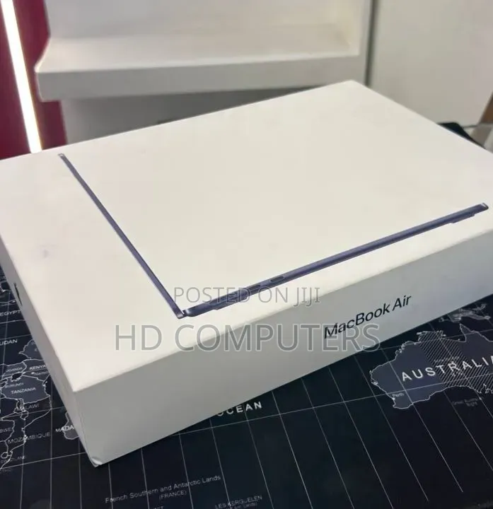 New Laptop Apple MacBook Air 2025 M4 16GB Apple M5 SSD 512GB
