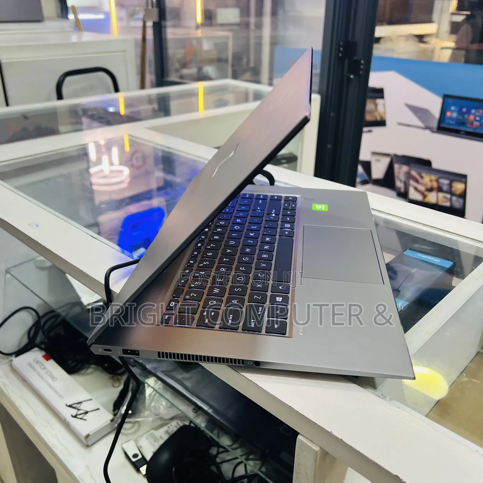 Laptop HP ZBook 15 32GB Intel Core i9 SSD 512GB