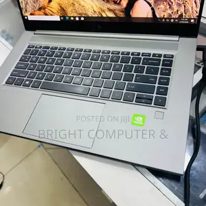 Laptop HP ZBook 15 32GB Intel Core i9 SSD 512GB