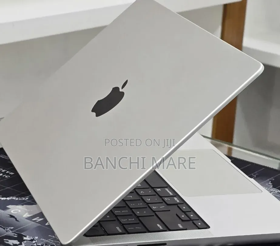 New Laptop Apple MacBook Pro 2021 M1 32GB Apple M1 SSD 512GB