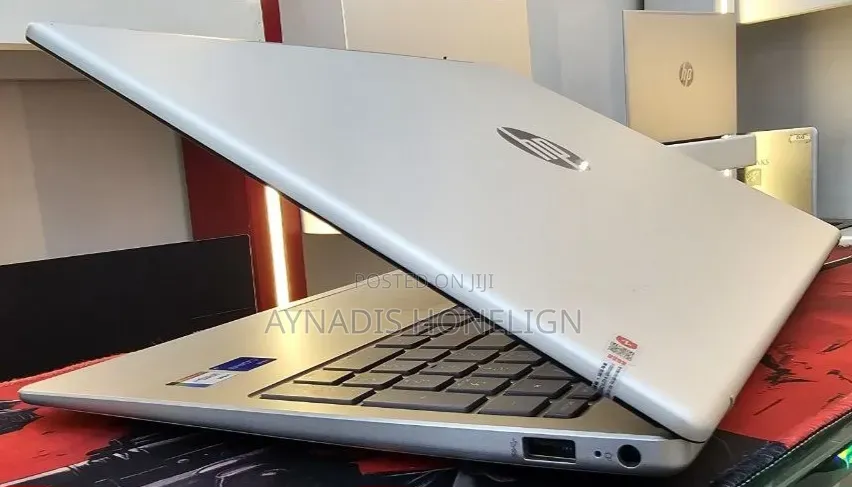New Laptop HP Stream Notebook 16GB Intel Core i7 SSD 1T