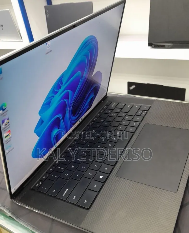 New Laptop Dell XPS 15 16GB Intel Core i7 SSD 512GB