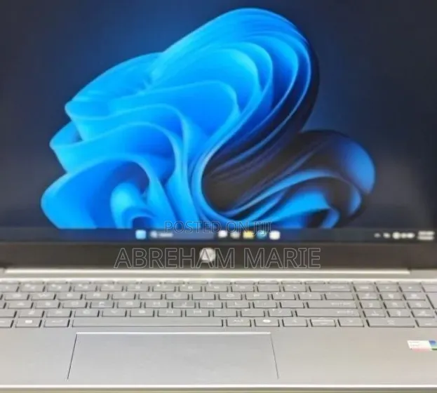 New Laptop HP Stream Notebook 16GB Intel Core i7 SSD 1T