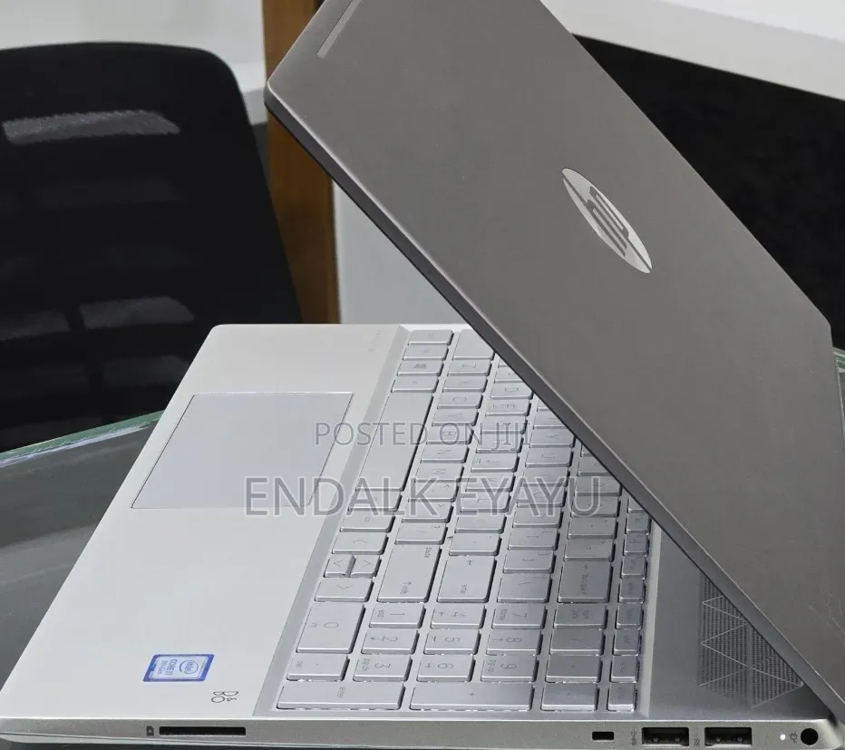 New Laptop HP Pavilion 15 16GB Intel Core i7 SSD 256GB