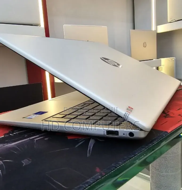 New Laptop HP Stream Notebook 16GB Intel Core i7 SSD 1T