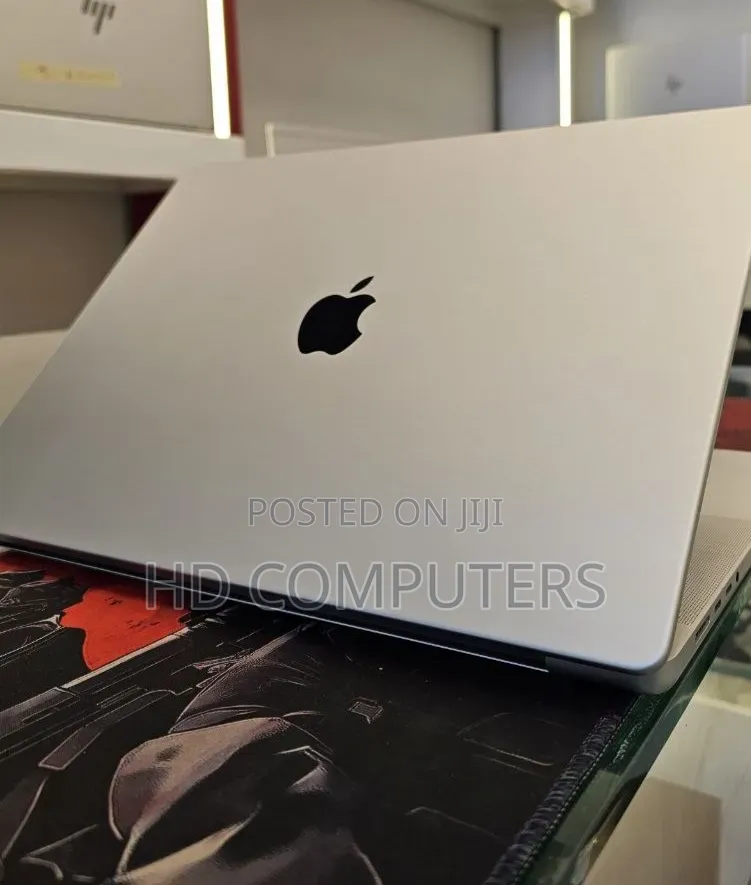 New Laptop Apple MacBook Pro 2021 M1 16GB Apple M1 Pro SSD 1T