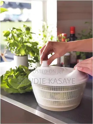 IKEA UPPFYLLD Salad Spinner