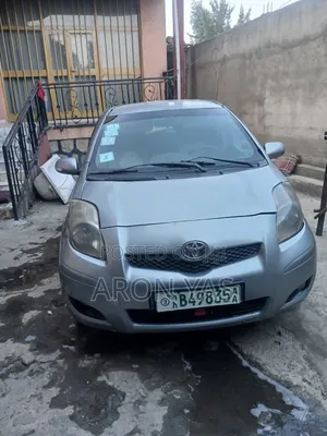 Toyota Yaris 2008 Gray