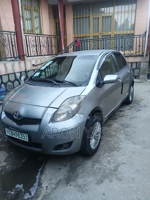 Toyota Yaris 2008 Gray