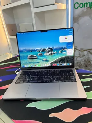 New Laptop Apple MacBook Pro 2023 M3 Pro 8GB Apple M3 Pro SSD 512GB