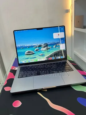 New Laptop Apple MacBook Pro 2023 M3 Pro 8GB Apple M3 Pro SSD 512GB
