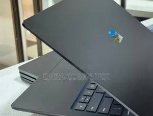 New Laptop Microsoft Surface 16GB Intel Core i7 SSD 256GB