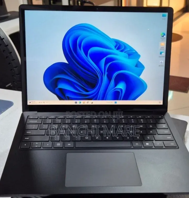 New Laptop Microsoft Surface Laptop 3 16GB Intel Core i7 SSD 256GB