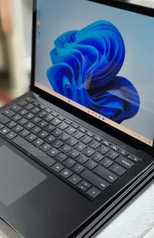 New Laptop Microsoft Surface Laptop 3 16GB Intel Core i7 SSD 256GB