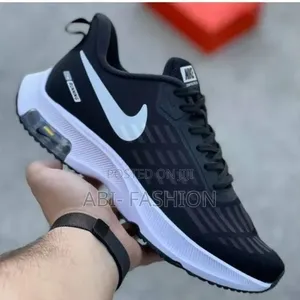 Nike Air Zoom Structure 38X Running Shoe