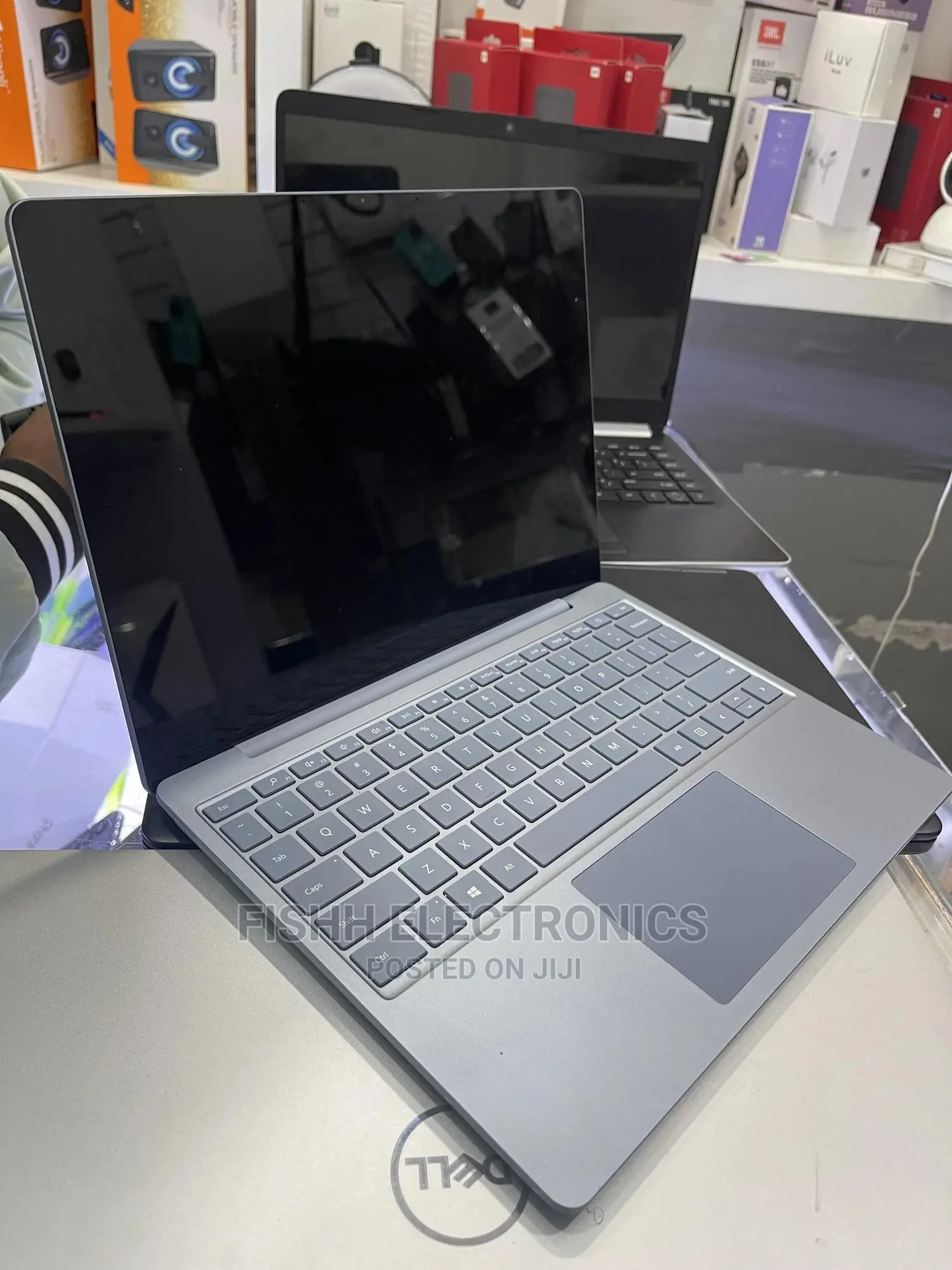 New Laptop Microsoft Surface Laptop 8GB Intel Core I5 SSD 128GB