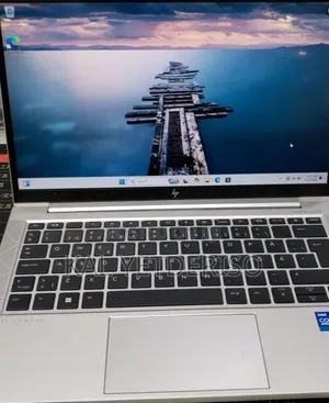 New Laptop HP EliteBook 830 G8 16GB Intel Core i5 SSD 512GB