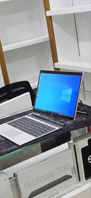 New Laptop HP Elite X2 G8 8GB Intel Core i5 SSD 256GB