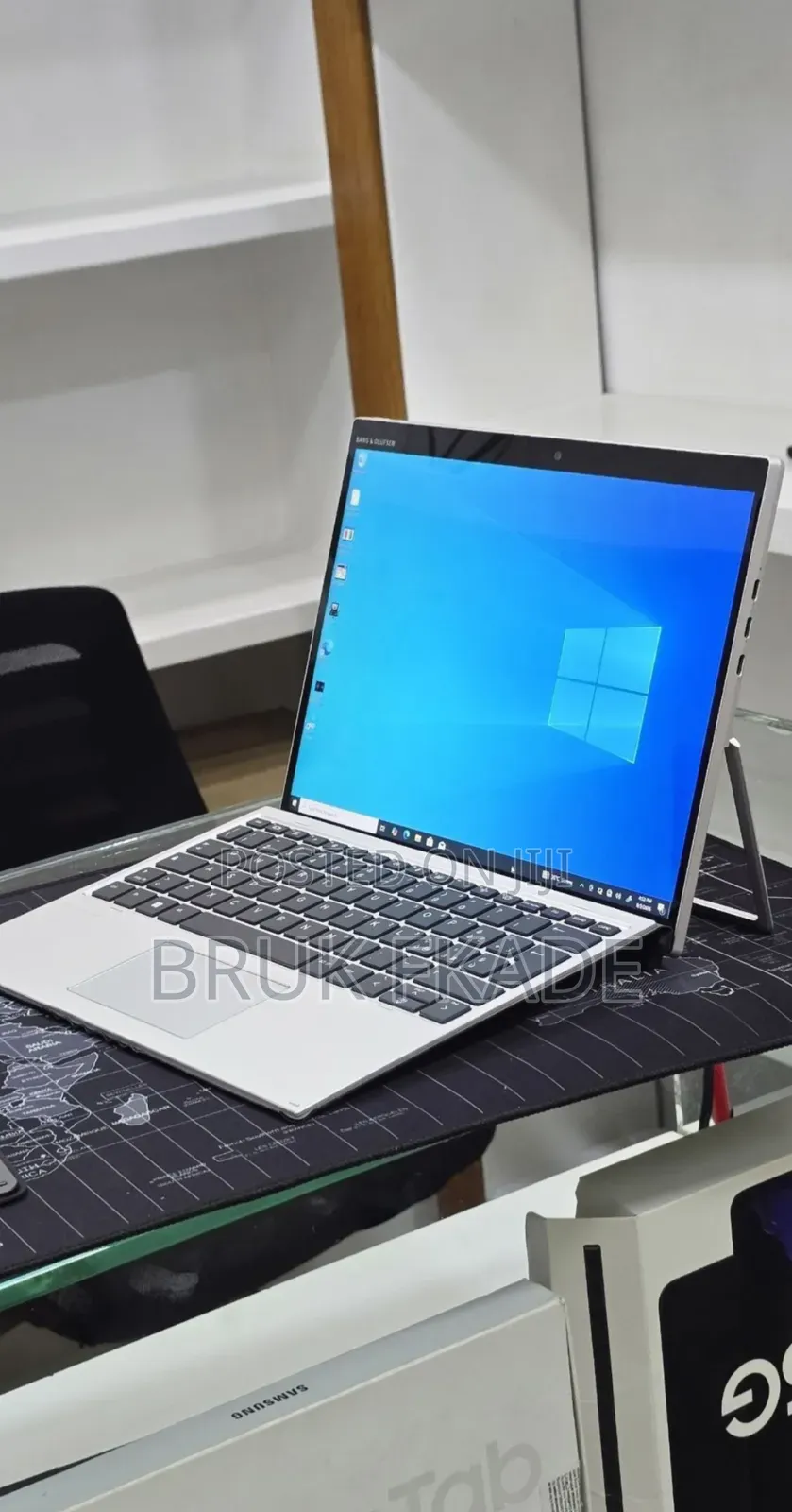 New Laptop HP Elite X2 G8 8GB Intel Core i5 SSD 256GB