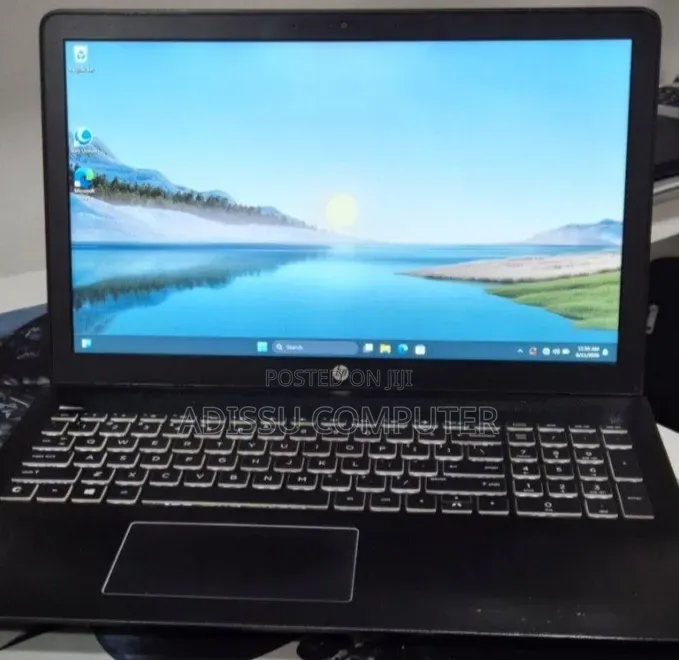 New Laptop HP Pavilion 15 8GB Intel Core i7 SSD 256GB