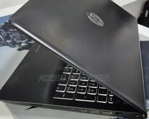 New Laptop HP Pavilion 15 8GB Intel Core i7 SSD 256GB