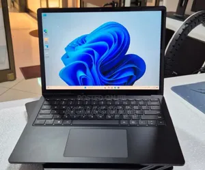 New Laptop Microsoft Surface Laptop 3 8GB Intel Core i5 SSD 256GB
