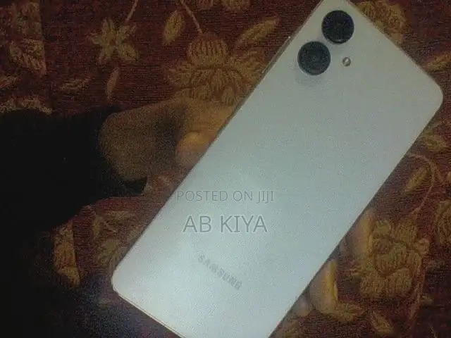 Samsung Galaxy A06 128 GB White