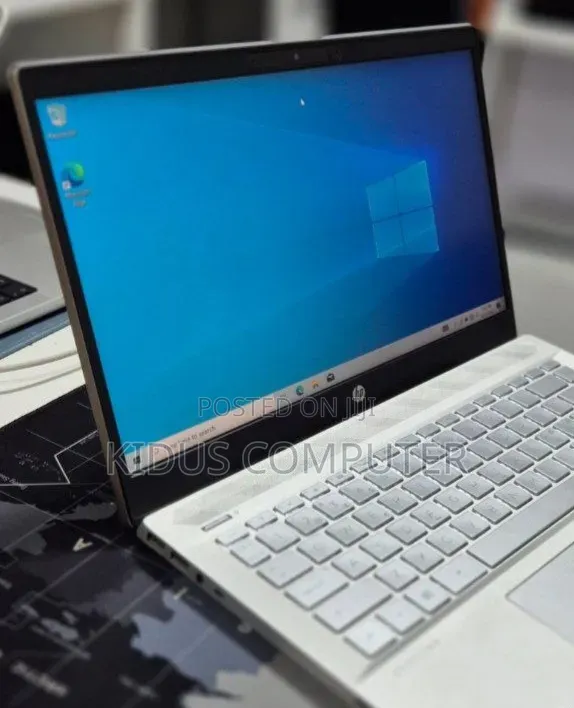 New Laptop HP Pavilion 15 8GB Intel Core i5 SSD 256GB