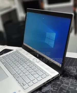 New Laptop HP Pavilion 15 8GB Intel Core i5 SSD 256GB