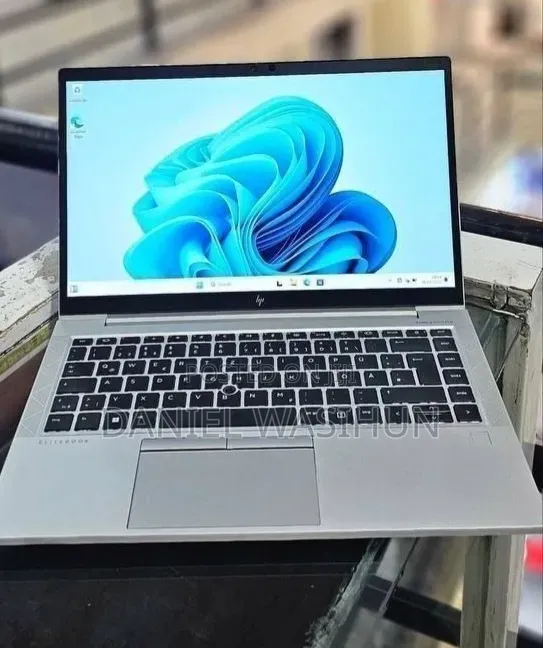 New Laptop HP EliteBook 840 G8 16GB Intel Core i5 SSD 512GB