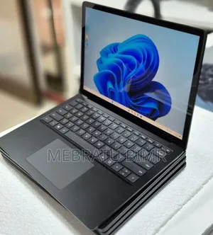 New Laptop Microsoft Surface Laptop 3 8GB Intel Core i5 SSD 256GB