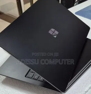 New Laptop Microsoft Surface 16GB Intel Core i5 SSD 256GB