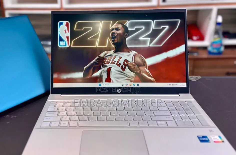 New Laptop HP 16GB Intel Core i7 SSD 512GB
