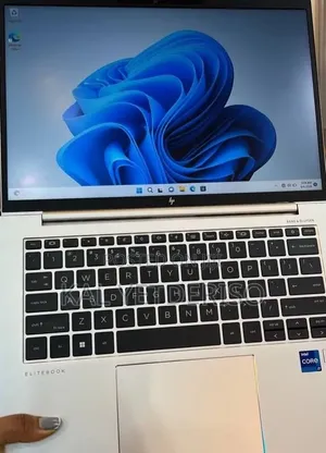 New Laptop HP EliteBook 840 G9 16GB Intel Core i7 SSD 512GB