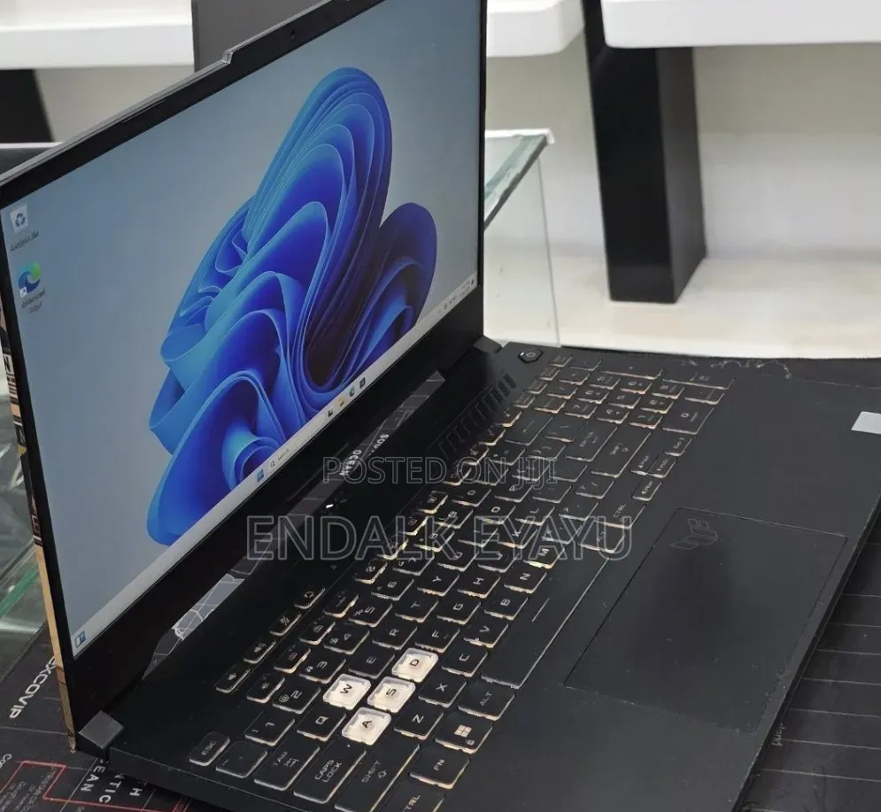 New Laptop Asus TUF Dash F15 16GB Intel Core i7 SSD 512GB